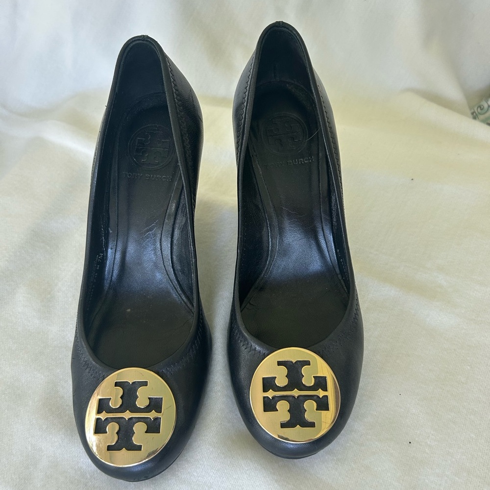 Tory Burch Black Wedge Heels with Gold Logo. Sz 7